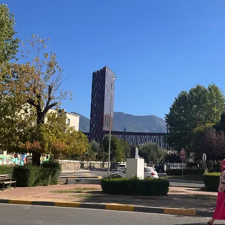 Korpusi Διαμέρισμα Τίρανα