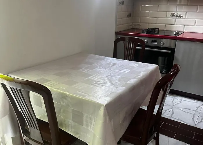 Korpusi Τίρανα