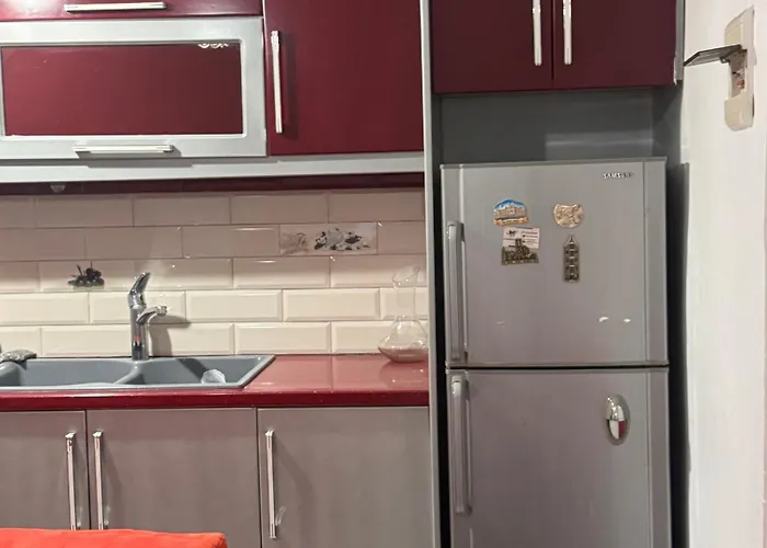 Korpusi * Τίρανα